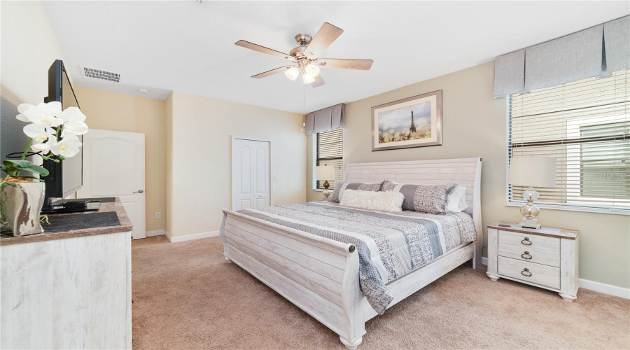 Davenport, Florida 33896, 9 Bedroom Bedrooms, ,5 Bathroombathrooms,Residential,For Sale,Rolling Fairway,0,Mfrs5158227