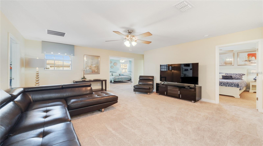 Davenport, Florida 33896, 9 Bedroom Bedrooms, ,5 Bathroombathrooms,Residential,For Sale,Rolling Fairway,0,Mfrs5158227