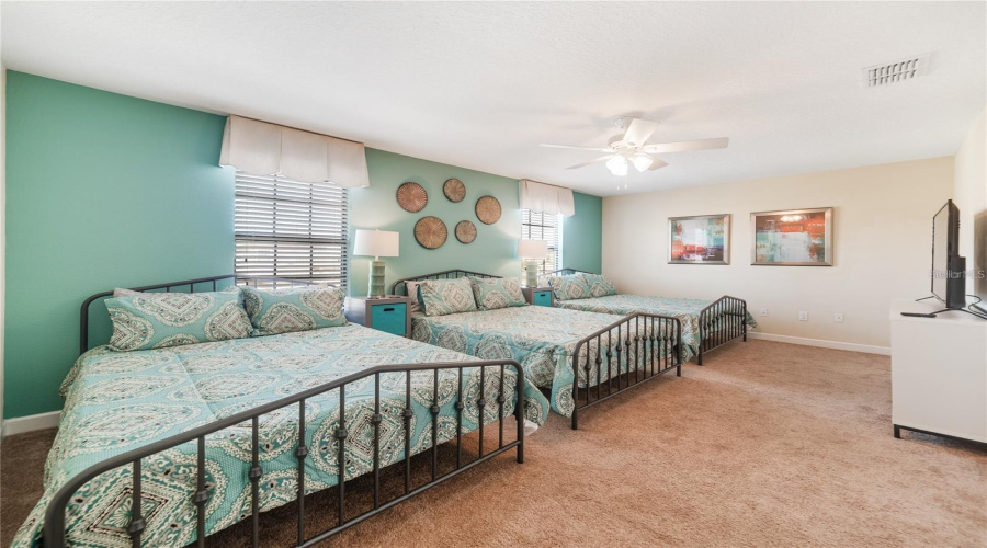 Davenport, Florida 33896, 9 Bedroom Bedrooms, ,5 Bathroombathrooms,Residential,For Sale,Rolling Fairway,0,Mfrs5158227