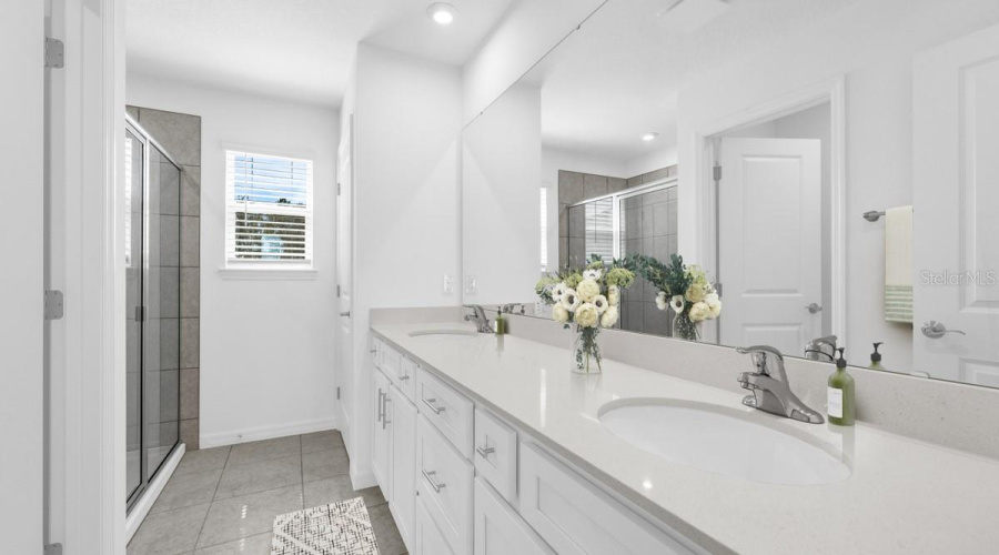 Davenport, Florida 33837, 4 Bedroom Bedrooms, ,2 Bathroombathrooms,Residential,For Sale,River Beacon,0,Mfro6415264