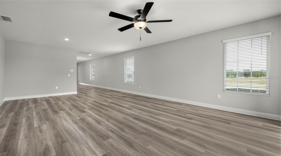 Kissimmee, Florida 34747, 3 Bedroom Bedrooms, ,2 Bathroombathrooms,Residential,For Sale,Somersworth,0,Mfrtb8545882