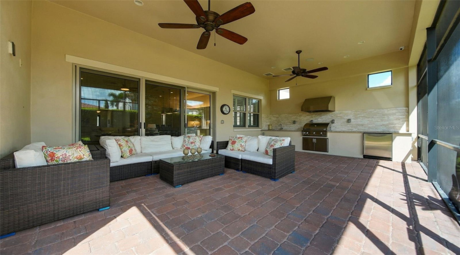 Orlando, Florida 32836, 3 Bedroom Bedrooms, ,3 Bathroombathrooms,Residential,For Sale,Royal Cypress,0,Mfro6443682
