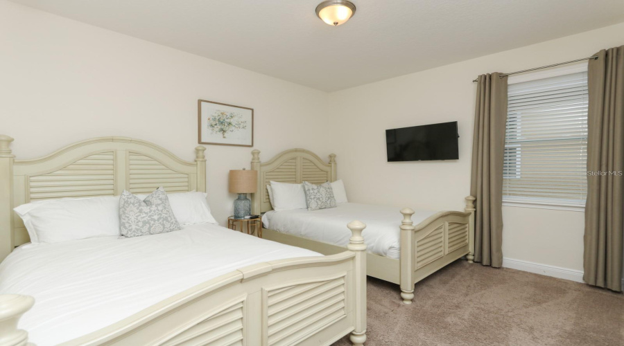 Kissimmee, Florida 34747, 8 Bedroom Bedrooms, ,7 Bathroombathrooms,Residential,For Sale,Marker,0,Mfrs5158223