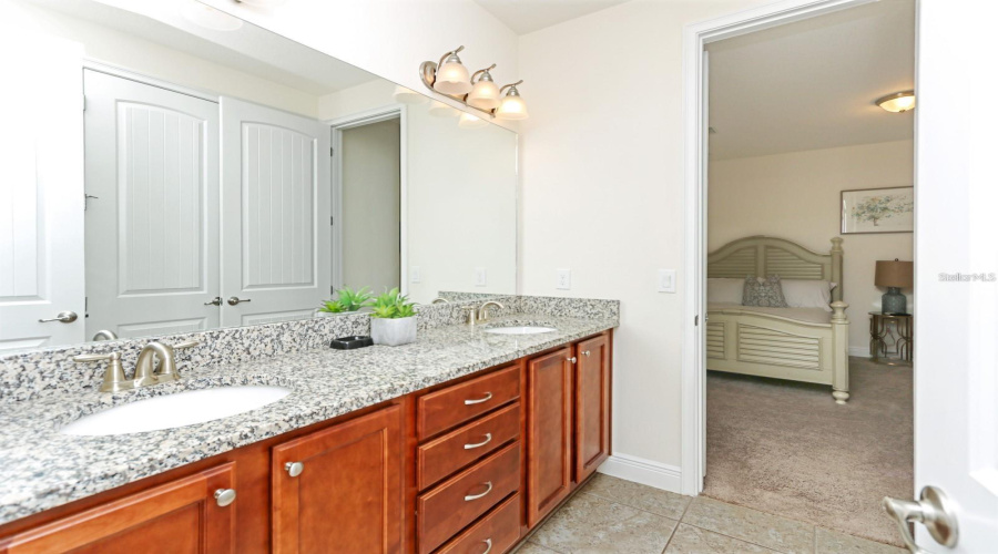 Kissimmee, Florida 34747, 8 Bedroom Bedrooms, ,7 Bathroombathrooms,Residential,For Sale,Marker,0,Mfrs5158223