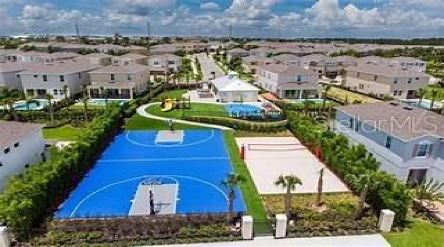 Kissimmee, Florida 34747, 8 Bedroom Bedrooms, ,7 Bathroombathrooms,Residential,For Sale,Marker,0,Mfrs5158223