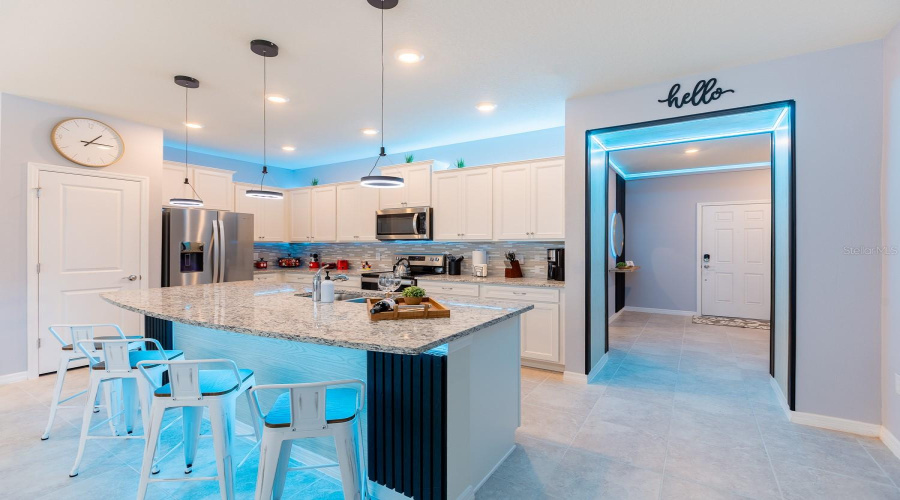Davenport, Florida 33897, 5 Bedroom Bedrooms, ,4 Bathroombathrooms,Residential,For Sale,Lana,0,Mfro6442938