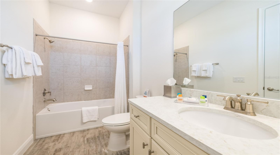 Kissimmee, Florida 34747, 2 Bedroom Bedrooms, ,2 Bathroombathrooms,Residential,For Sale,Dreamsicle,0,Mfro6444526