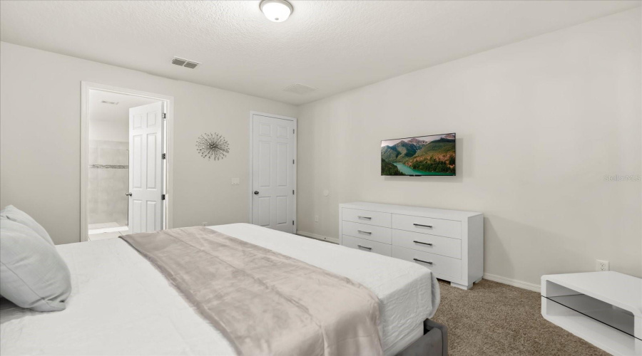 Kissimmee, Florida 34747, 6 Bedroom Bedrooms, ,4 Bathroombathrooms,Residential,For Sale,Nassau Point,0,Mfro6444250