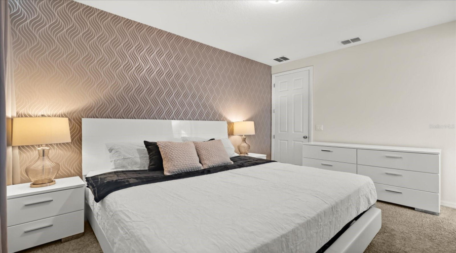 Kissimmee, Florida 34747, 6 Bedroom Bedrooms, ,4 Bathroombathrooms,Residential,For Sale,Nassau Point,0,Mfro6444250