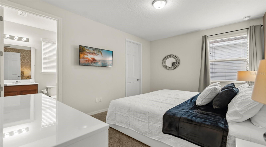 Kissimmee, Florida 34747, 6 Bedroom Bedrooms, ,4 Bathroombathrooms,Residential,For Sale,Nassau Point,0,Mfro6444250