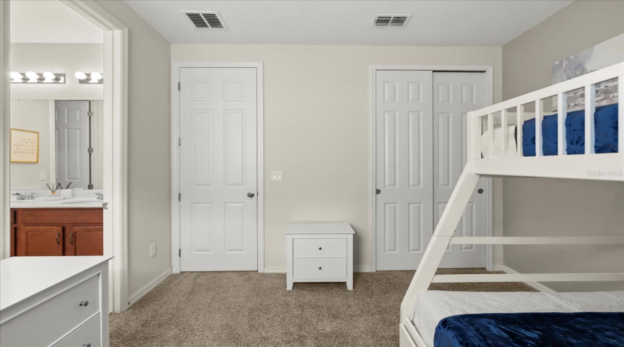 Kissimmee, Florida 34747, 6 Bedroom Bedrooms, ,4 Bathroombathrooms,Residential,For Sale,Nassau Point,0,Mfro6444250
