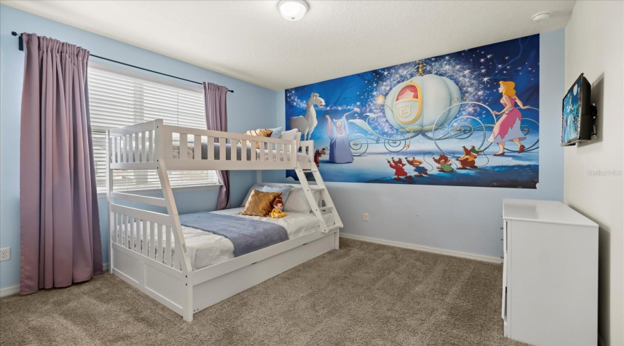 Kissimmee, Florida 34747, 6 Bedroom Bedrooms, ,4 Bathroombathrooms,Residential,For Sale,Nassau Point,0,Mfro6444250