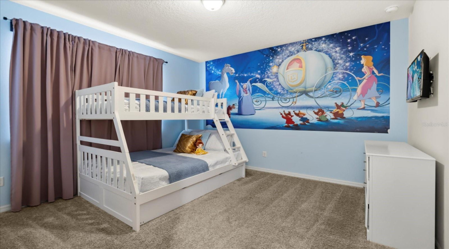 Kissimmee, Florida 34747, 6 Bedroom Bedrooms, ,4 Bathroombathrooms,Residential,For Sale,Nassau Point,0,Mfro6444250