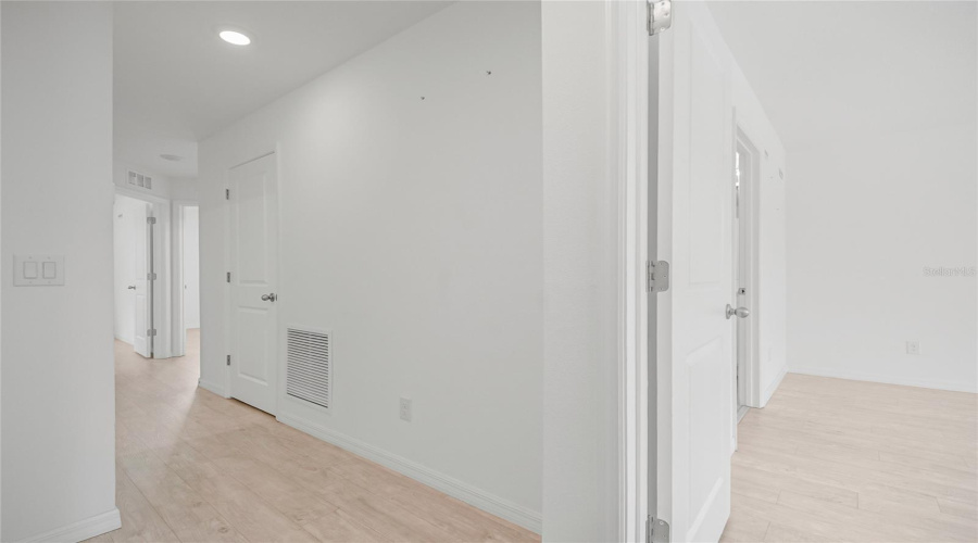 Davenport, Florida 33896, 3 Bedroom Bedrooms, ,2 Bathroombathrooms,Residential,For Sale,Longboat,0,Mfrs5157728