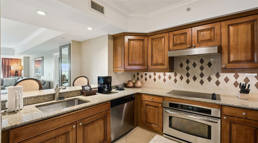 Kissimmee, Florida 34747, 2 Bedroom Bedrooms, ,2 Bathroombathrooms,Residential,For Sale,Gathering,0,Mfro6444513