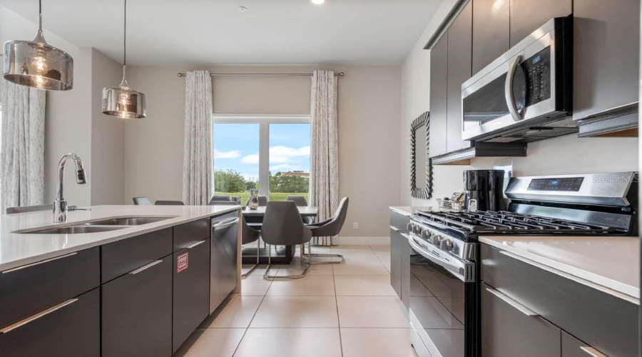Reunion, Florida 34747, 5 Bedroom Bedrooms, ,4 Bathroombathrooms,Residential,For Sale,Sandy Ridge,0,Mfro6444302