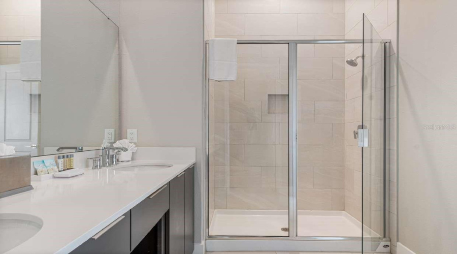 Reunion, Florida 34747, 5 Bedroom Bedrooms, ,4 Bathroombathrooms,Residential,For Sale,Sandy Ridge,0,Mfro6444302