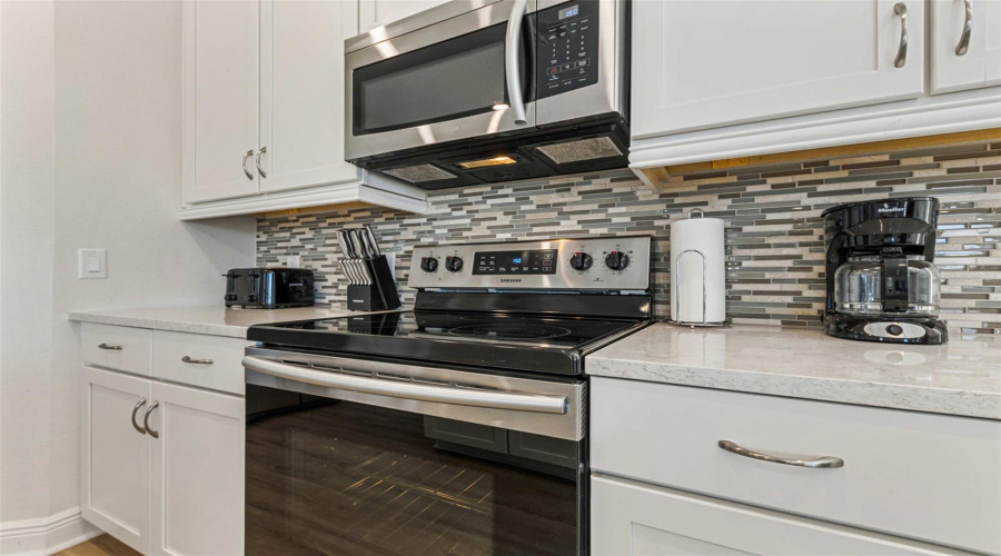 Kissimmee, Florida 34747, 5 Bedroom Bedrooms, ,4 Bathroombathrooms,Residential,For Sale,Southfield,0,Mfro6443787
