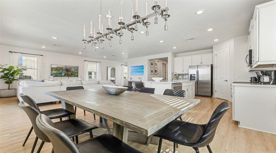 Kissimmee, Florida 34747, 5 Bedroom Bedrooms, ,4 Bathroombathrooms,Residential,For Sale,Southfield,0,Mfro6443787