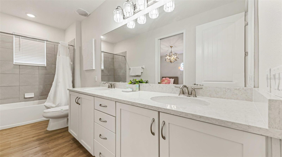 Kissimmee, Florida 34747, 5 Bedroom Bedrooms, ,4 Bathroombathrooms,Residential,For Sale,Southfield,0,Mfro6443787