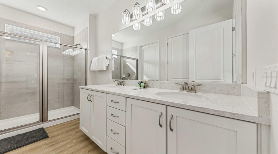 Kissimmee, Florida 34747, 5 Bedroom Bedrooms, ,4 Bathroombathrooms,Residential,For Sale,Southfield,0,Mfro6443787