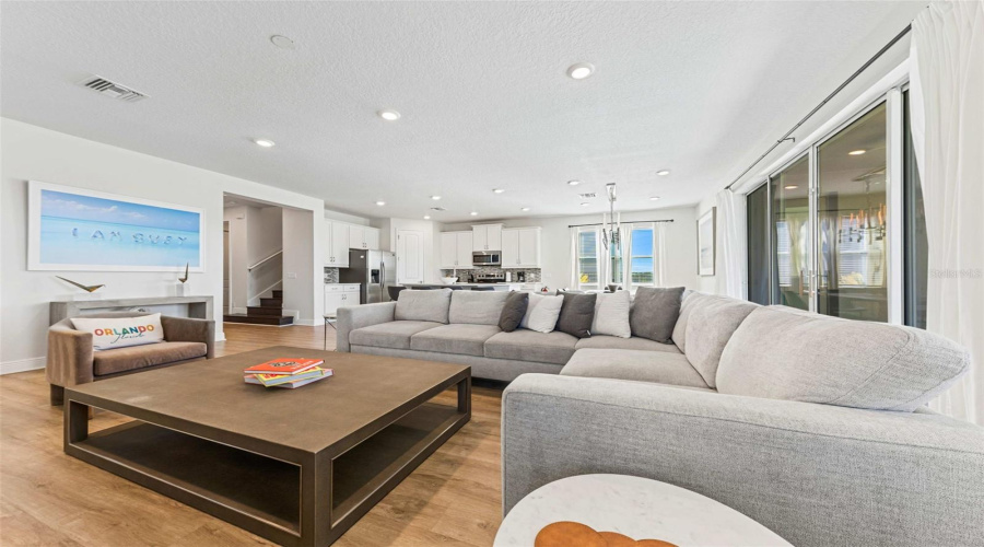 Kissimmee, Florida 34747, 5 Bedroom Bedrooms, ,4 Bathroombathrooms,Residential,For Sale,Southfield,0,Mfro6443787