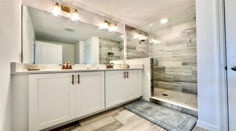 Davenport, Florida 33896, 3 Bedroom Bedrooms, ,2 Bathroombathrooms,Residential,For Sale,Plantation,0,Mfro6383887