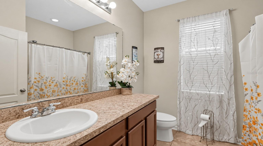 Davenport, Florida 33837, 4 Bedroom Bedrooms, ,2 Bathroombathrooms,Residential,For Sale,Lakeshore,0,Mfrtb8552067