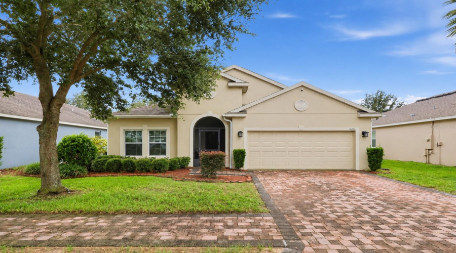 Davenport, Florida 33837, 4 Bedroom Bedrooms, ,2 Bathroombathrooms,Residential,For Sale,Lakeshore,0,Mfrtb8552067