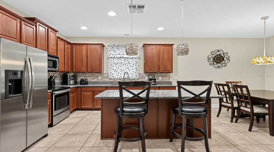Davenport, Florida 33837, 4 Bedroom Bedrooms, ,2 Bathroombathrooms,Residential,For Sale,Lakeshore,0,Mfrtb8552067