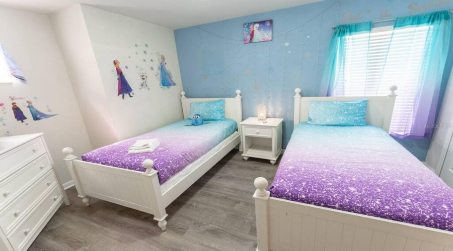 Kissimmee, Florida 34747, 5 Bedroom Bedrooms, ,5 Bathroombathrooms,Residential,For Sale,Teascone,0,Mfro6443467