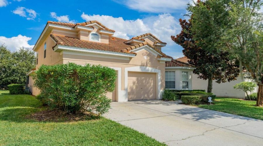 Kissimmee, Florida 34747, 5 Bedroom Bedrooms, ,5 Bathroombathrooms,Residential,For Sale,Teascone,0,Mfro6443467