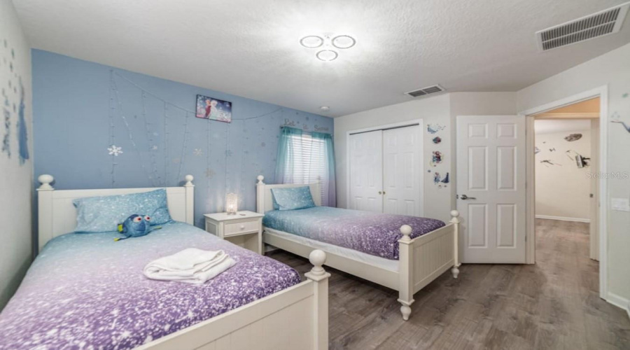 Kissimmee, Florida 34747, 5 Bedroom Bedrooms, ,5 Bathroombathrooms,Residential,For Sale,Teascone,0,Mfro6443467