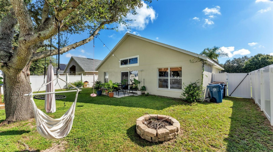 Davenport, Florida 33837, 3 Bedroom Bedrooms, ,2 Bathroombathrooms,Residential,For Sale,Windsor Estates Drive,0,Mfrl4965295