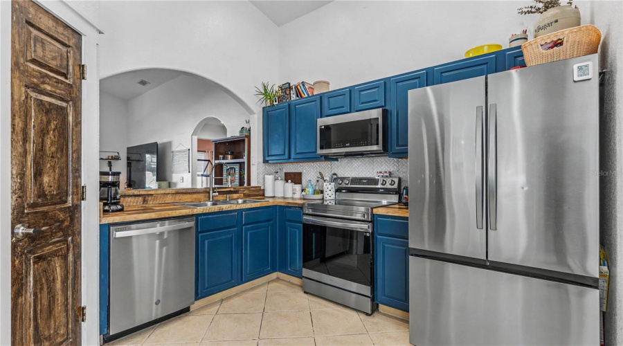 Davenport, Florida 33837, 3 Bedroom Bedrooms, ,2 Bathroombathrooms,Residential,For Sale,Windsor Estates Drive,0,Mfrl4965295