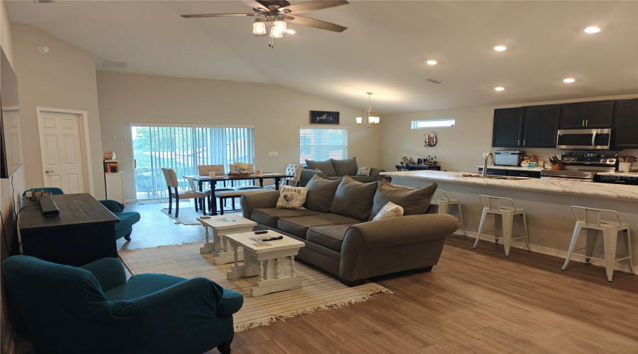 Davenport, Florida 33837, 3 Bedroom Bedrooms, ,2 Bathroombathrooms,Residential,For Sale,Matterhorn,0,Mfro6444715