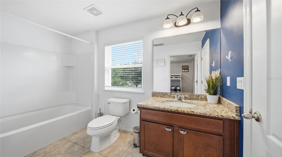 Kissimmee, Florida 34747, 5 Bedroom Bedrooms, ,4 Bathroombathrooms,Residential,For Sale,Roccella,0,Mfrtb8552101