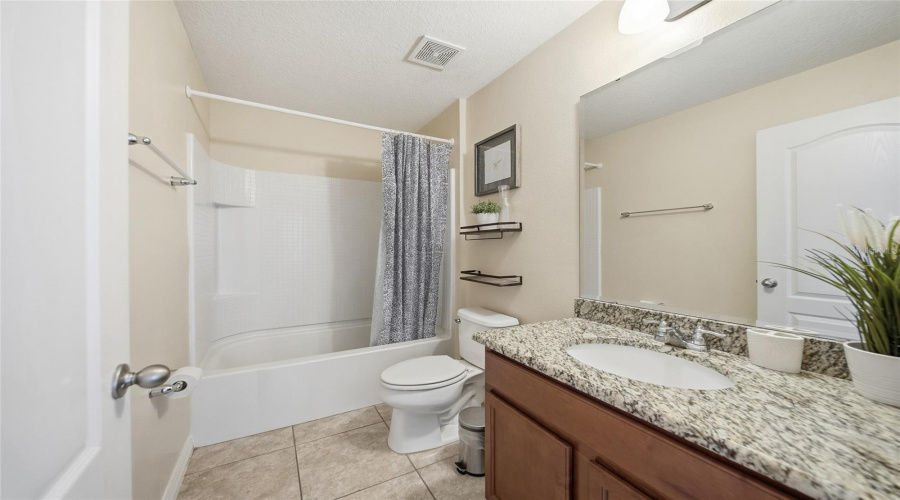 Kissimmee, Florida 34747, 5 Bedroom Bedrooms, ,4 Bathroombathrooms,Residential,For Sale,Roccella,0,Mfrtb8552101