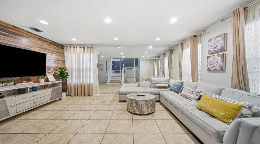 Kissimmee, Florida 34747, 5 Bedroom Bedrooms, ,4 Bathroombathrooms,Residential,For Sale,Roccella,0,Mfrtb8552101