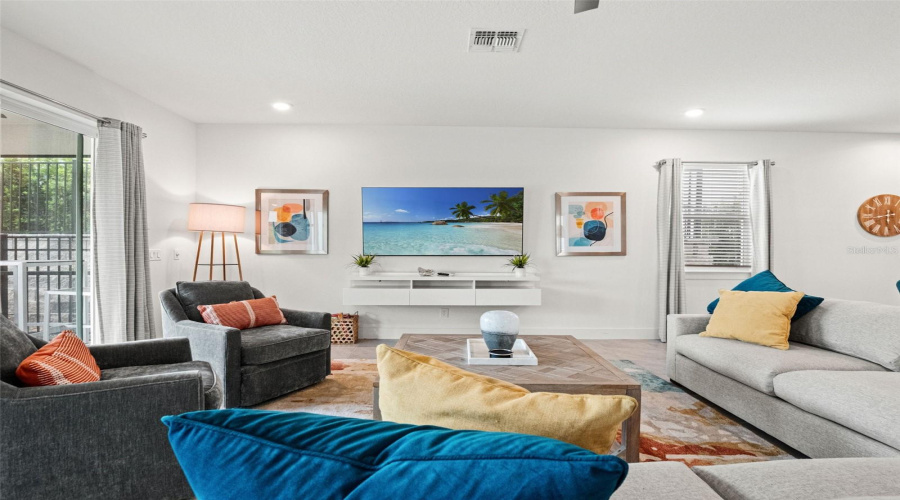 Kissimmee, Florida 34747, 4 Bedroom Bedrooms, ,3 Bathroombathrooms,Residential,For Sale,Titian,0,Mfro6444832