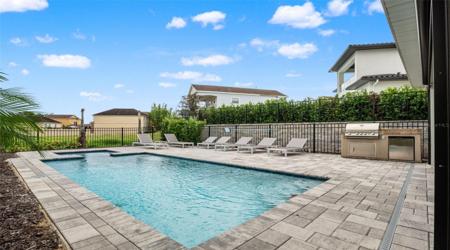 Kissimmee, Florida 34747, 4 Bedroom Bedrooms, ,3 Bathroombathrooms,Residential,For Sale,Titian,0,Mfro6444832