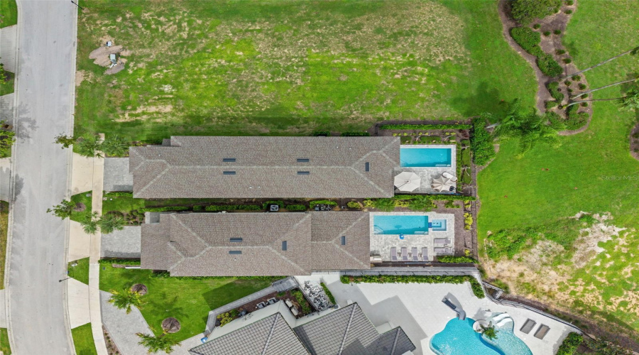 Kissimmee, Florida 34747, 4 Bedroom Bedrooms, ,3 Bathroombathrooms,Residential,For Sale,Titian,0,Mfro6444832
