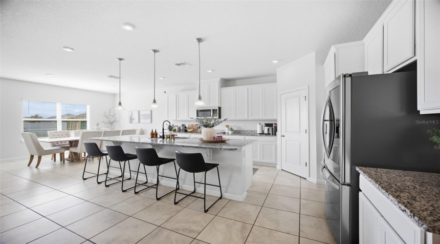 Davenport, Florida 33896, 4 Bedroom Bedrooms, ,3 Bathroombathrooms,Residential,For Sale,Siesta Vista,0,Mfrtb8552145