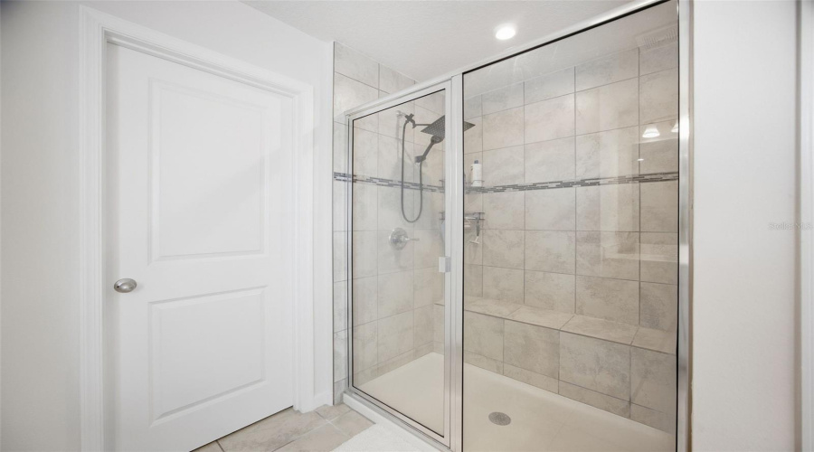 Davenport, Florida 33896, 4 Bedroom Bedrooms, ,3 Bathroombathrooms,Residential,For Sale,Siesta Vista,0,Mfrtb8552145