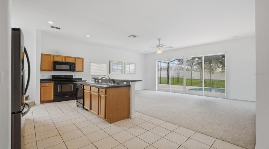 Davenport, Florida 33837, 5 Bedroom Bedrooms, ,3 Bathroombathrooms,Residential,For Sale,Cadiz,0,Mfro6444073