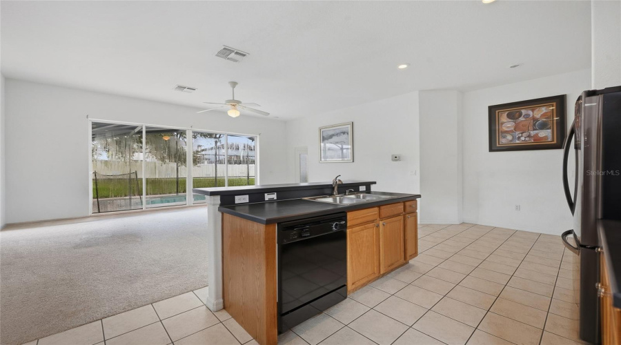 Davenport, Florida 33837, 5 Bedroom Bedrooms, ,3 Bathroombathrooms,Residential,For Sale,Cadiz,0,Mfro6444073