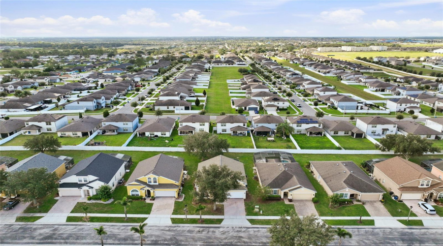 Davenport, Florida 33837, 5 Bedroom Bedrooms, ,3 Bathroombathrooms,Residential,For Sale,Cadiz,0,Mfro6444073
