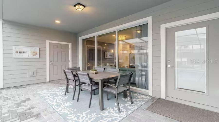 Davenport, Florida 33897, 5 Bedroom Bedrooms, ,4 Bathroombathrooms,Residential,For Sale,Lana,0,Mfro6379542