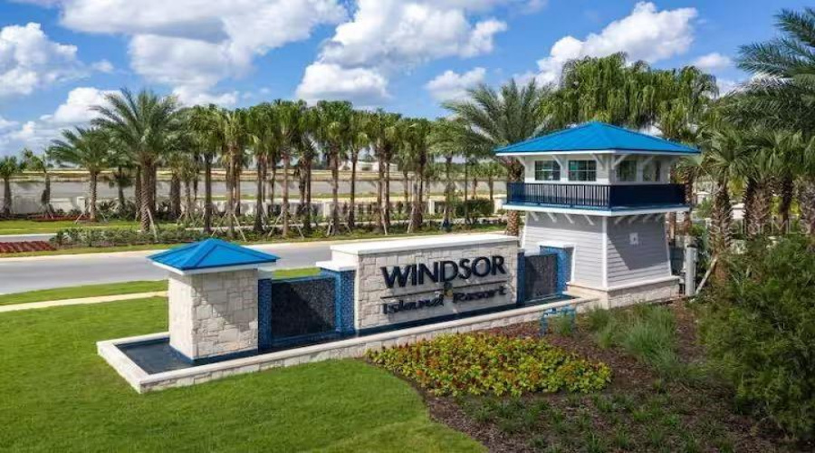 Davenport, Florida 33897, 5 Bedroom Bedrooms, ,4 Bathroombathrooms,Residential,For Sale,Lana,0,Mfro6379542