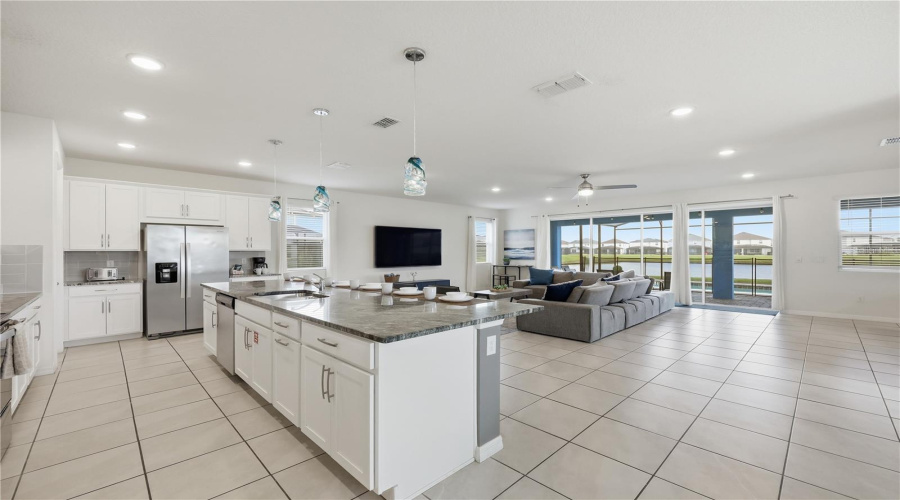 Kissimmee, Florida 34747, 9 Bedroom Bedrooms, ,6 Bathroombathrooms,Residential,For Sale,Tropical Haven,0,Mfro6441428
